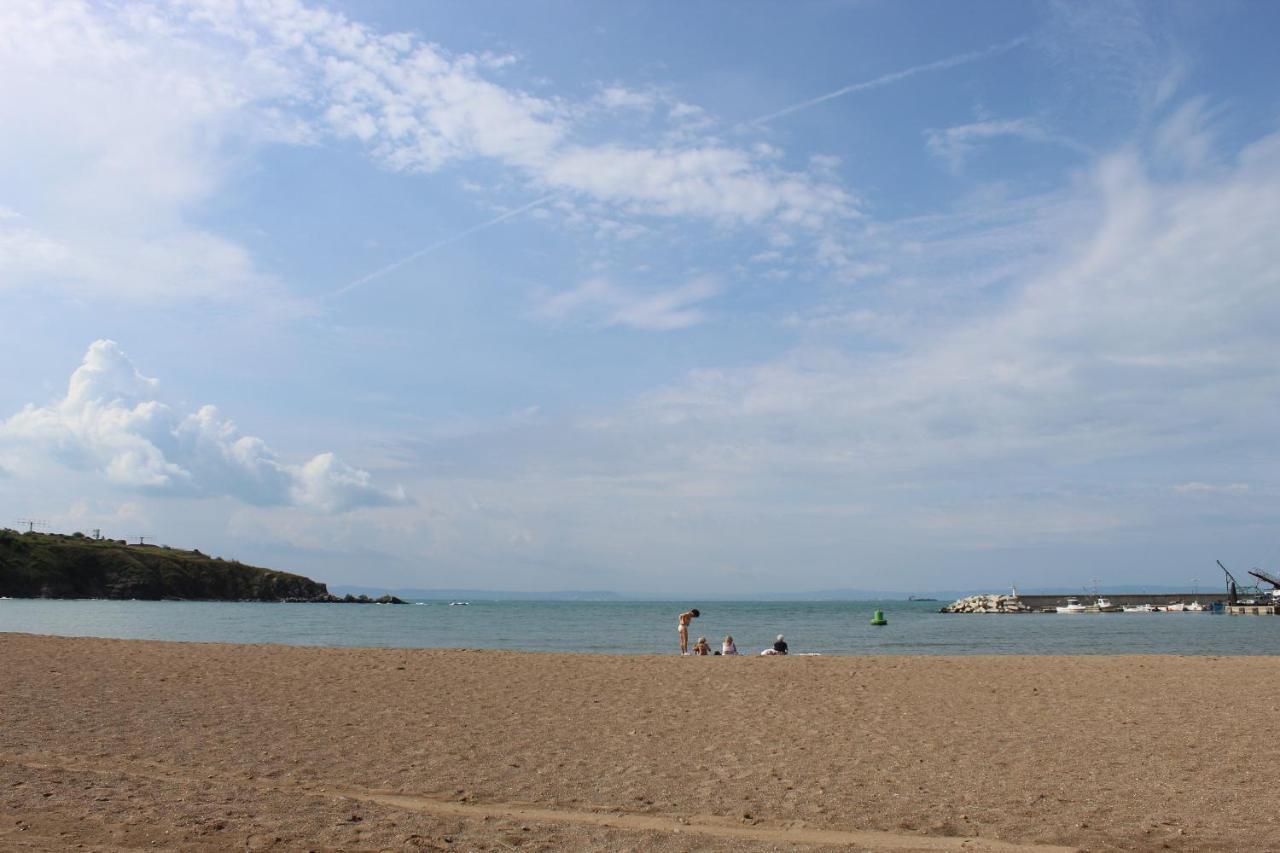 Hotel Sunset Art Beach Front Czernomorec Zewnętrze zdjęcie